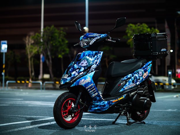 asd821109's tweet photo. ついに!!!
俺のYAMAHA RS NEO 125
アイドルマスター ミリオンライブ 深層マーメイド仕様 完成だ👏👏👏

デザイン：@akimotosaka 

デザインサポート：放創意工作室

撮影 ：  @megumi09040 

施工：放創意工作室

#アイマス痛車いいぞ
#ミリオンライブ
#アイドルマスター
#我那覇響
#伊吹翼 https://t.co/fnijSeEvJw