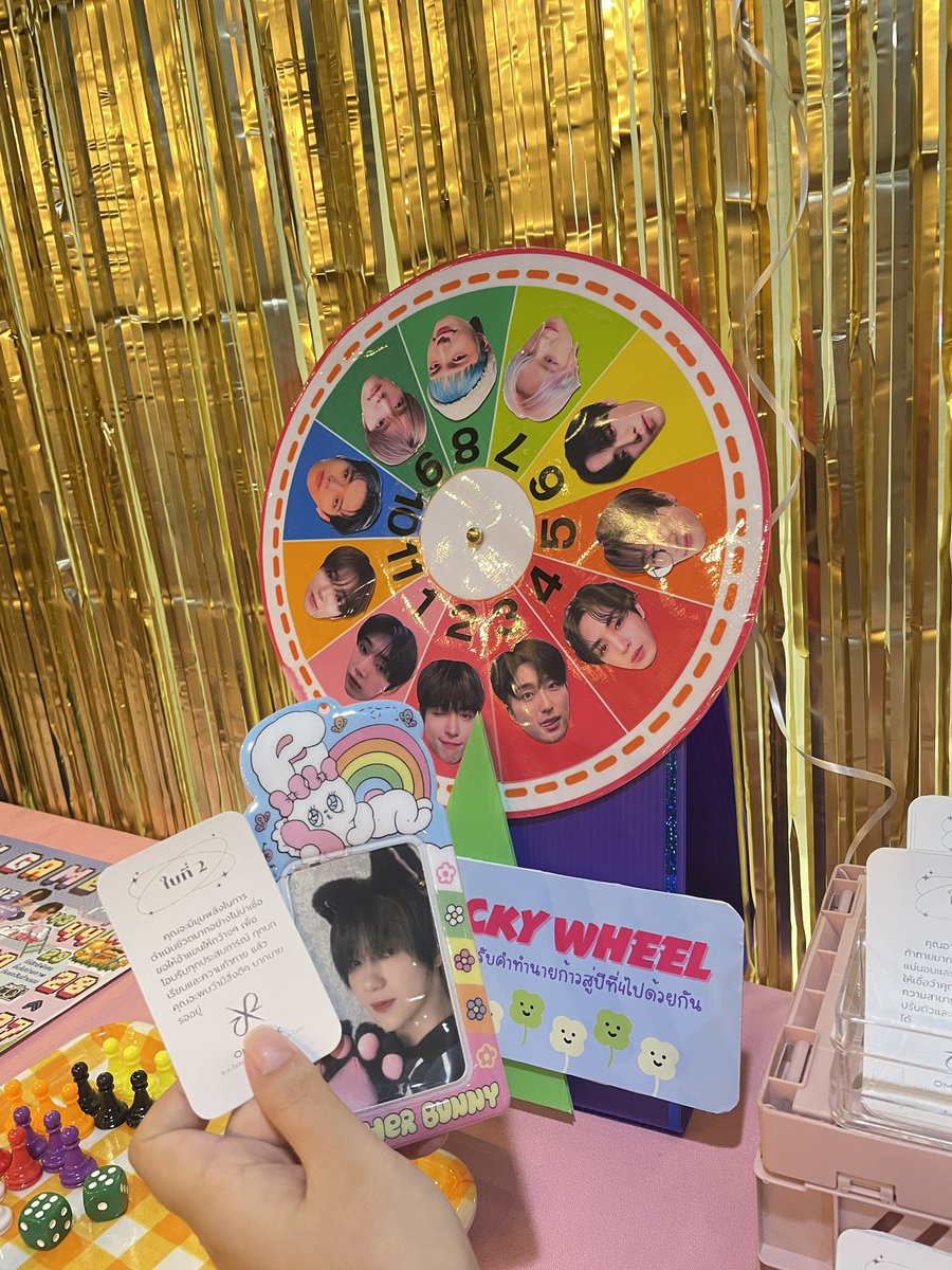 callmeforbaby_'s tweet image. ปีนี้มาเฟ่แบบฟอเอ้กเต็มตัว ปีนี้สีสันเยอะมากมีกิจกรรมสันทนาการให้จอยๆ สนุกสุบๆปีนี้มาช้าไปหน่อยไม่ได้เม้ามอยเลยปีหน้าเอาใหม่ๆ แล้วเจอกันที่คอนเสิร์ตนะคะ🤭💐✨💚🫧
โอเอ้กได้โปรดมาที่ประเทศของฉัน👊🏻🔥

#Lets_Play_With_OX
#OMEGA_X_3rd_Debut_Anniversary
#OMEGA_X