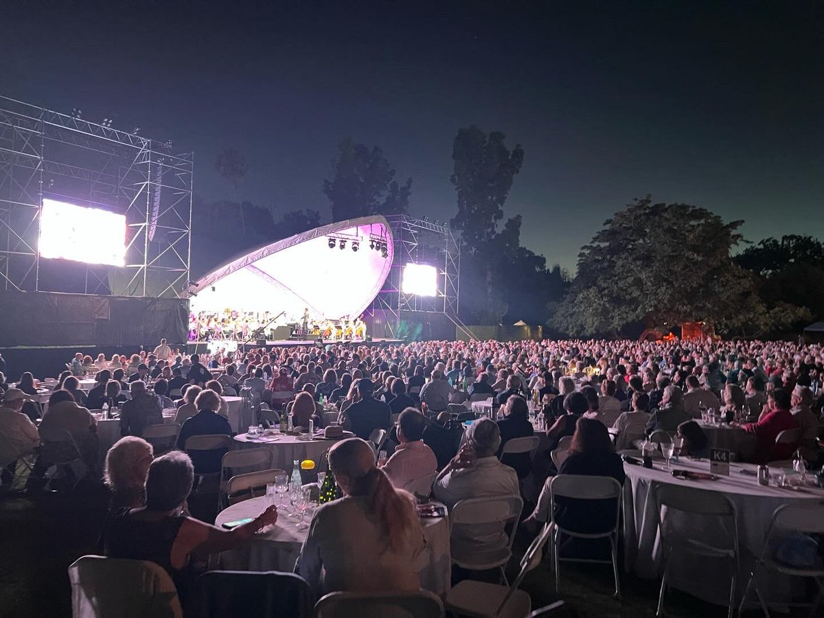 larryhygh's tweet image. Amazing evening w/Pasadena Pops performing “Harlem Nights.” Conductor Michael Feinstein and artists Byron Stripling and Catherine Russell brought the music of the Harlem Renaissance to life! Thanks Dr. Alan Fisher! #PasPops @pasadenasymphpops @passymphpops