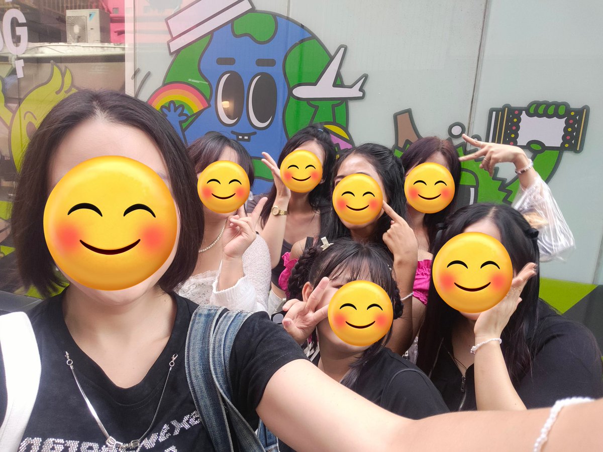 mp_omegax's tweet image. I’m crying 😭😭😭
#OMEGA_X #Lets_Play_With_OX
#OMEGA_X_DEBUT_3rd_ANNIVERSARY

For X :
          2023                     2024