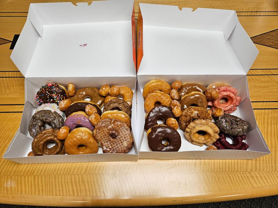 WMetroChamber's tweet image. It's a beautiful morning for #donuts! Grab the family a box or two of these beauties from We Knead Donut Littleton and be sure to use the deal in the #TasteoftheWest mobile pass. Don't have the pass yet? It's free and you can get it here ➡️ westmetrochamber.org/taste2024mobil….