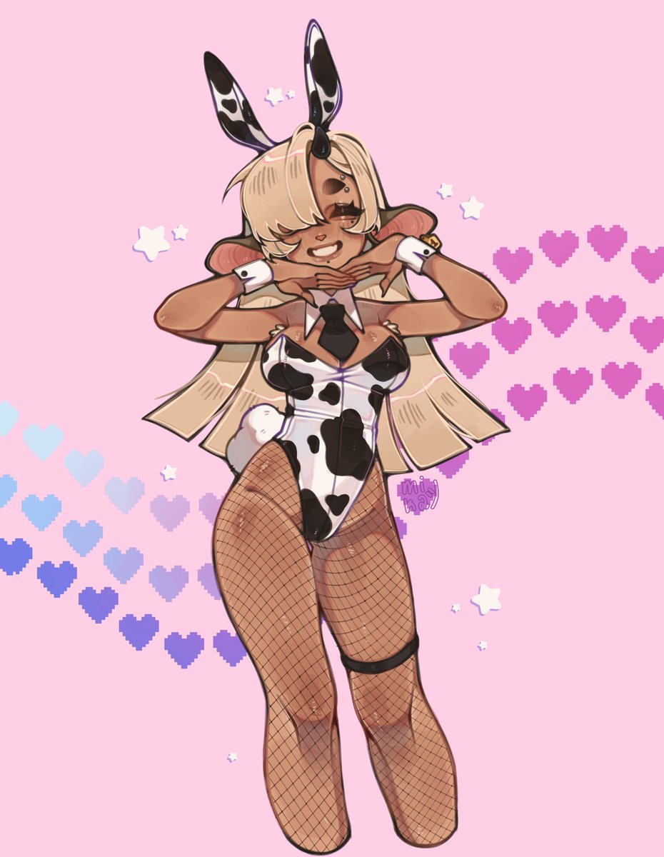 I couldn’t decide on which colour so I returned to my monkey brain roots. Cow print it is.🐄