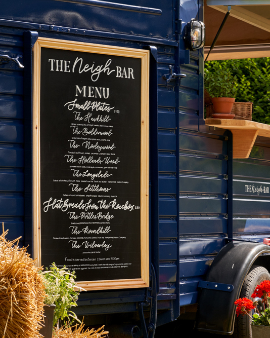 Soak up the sun with refreshing cocktails and tasty flatbreads at Careys Manor &amp; SenSpa's alfreso pop-up bar, The Neigh Bar 🌞🐴

Located in the hotel's stunning grounds and open until September, it's the perfect spot for a summer tipple with friends and family 🌳
