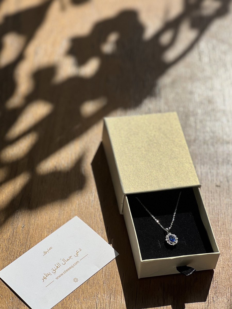 تذكري ذلك كُل مالامس العَقد عُنقك🤍