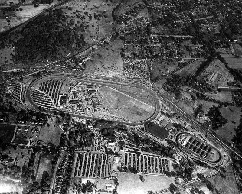 RacingAerials's tweet photo. Fairgrounds Speedway in Nashville pre-half mile layout. 2nd aerial from 1940. https://t.co/I1vRBCektq