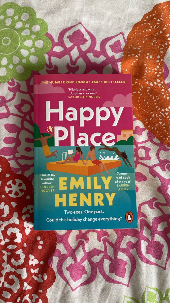 bookdive's tweet image. You + your current read 🌺✨🐚