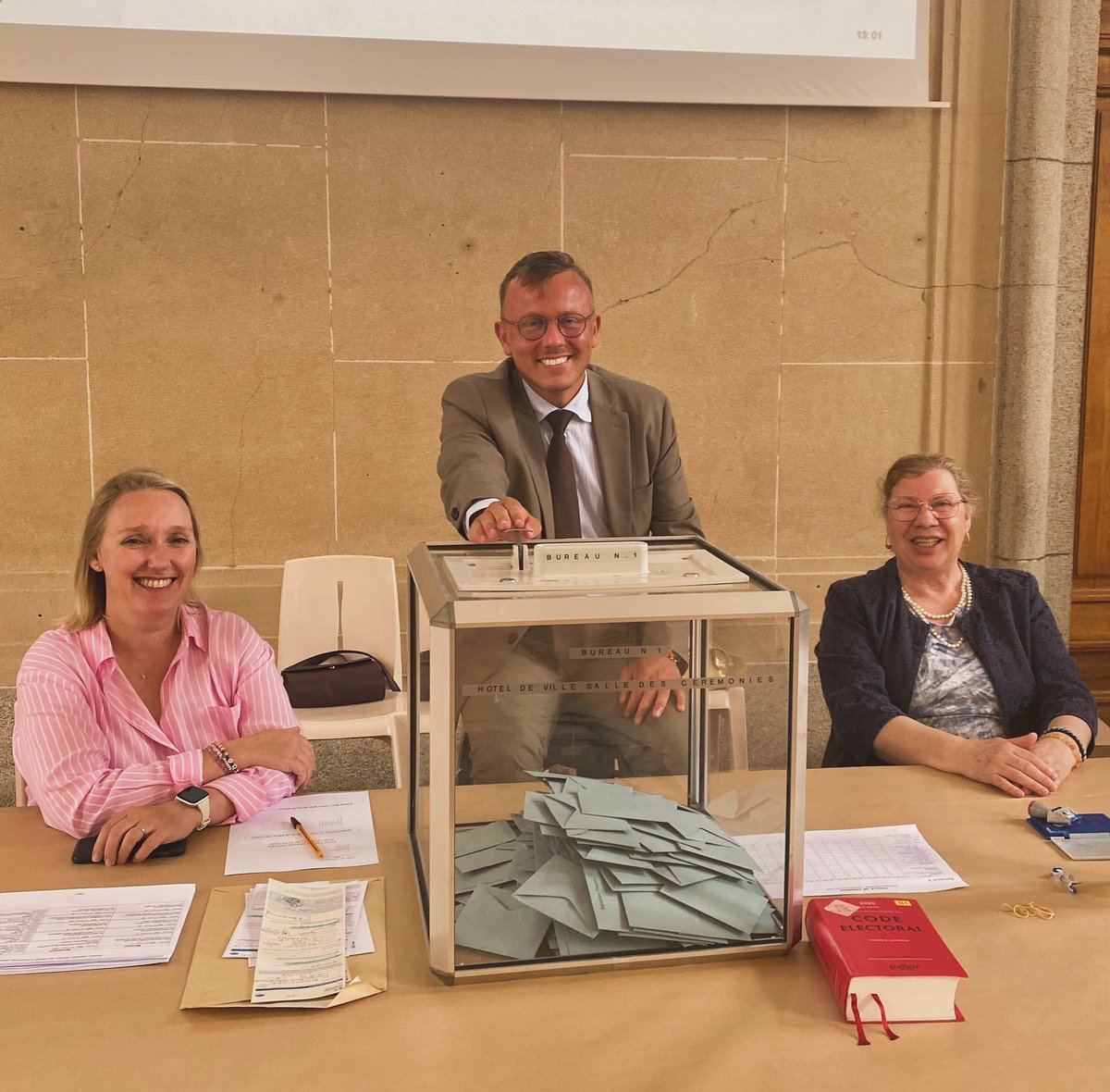 Emeric François tweet media