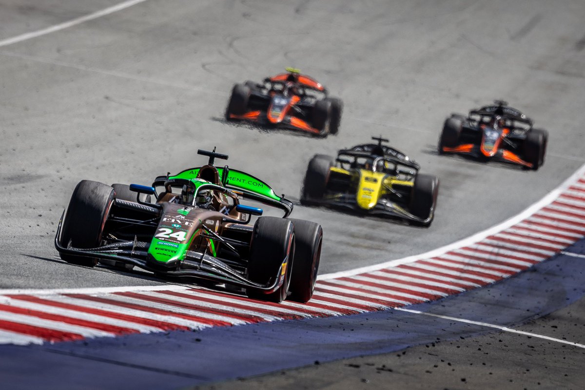 JoshuaDuerksen1's tweet photo. P6 in the feature race! 🙌🏼 Great points we scored this weekend. See you next week in Silverstone 👊🏼

P6 hoy en la feature! 🙌🏼 Sumamos muy buenos puntos este fin de semana. Nos vemos la próxima semana en Silverstone 👊🏼

📸 Dutch Photo Agency

#JoshuaDuerksen #JD24 #Formula2 #F2 #AustrianGP #SomosMbarete🇵🇾