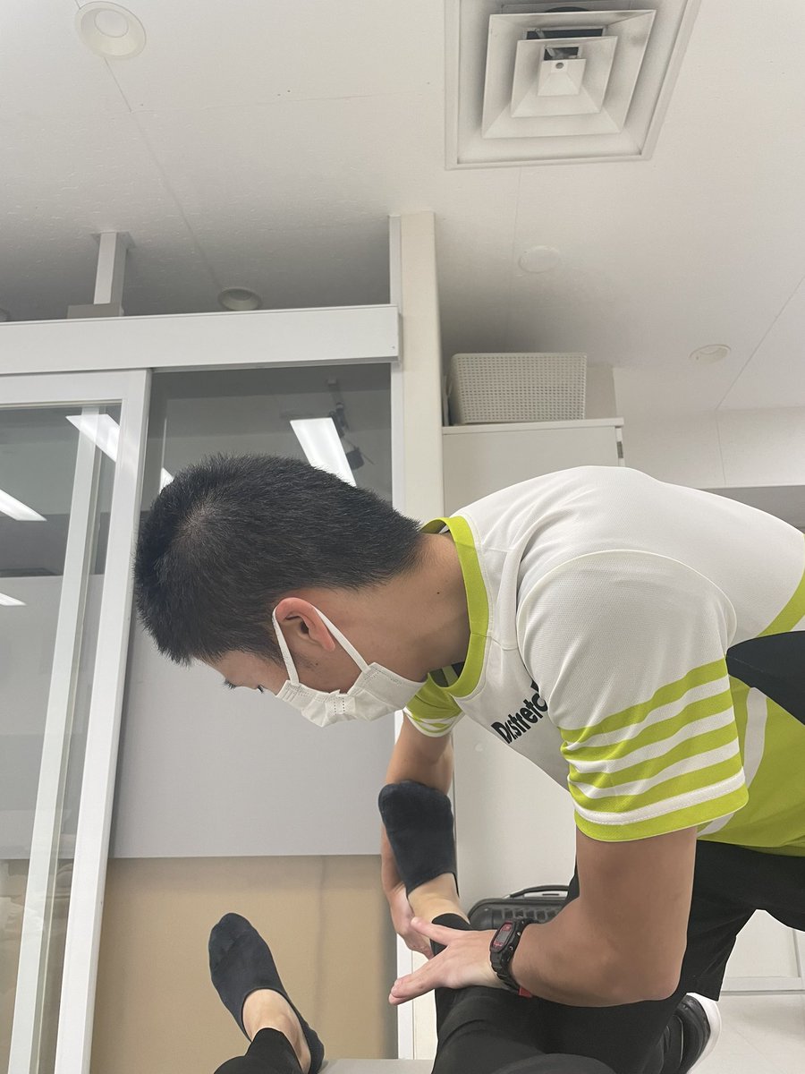 kt7mn's tweet photo. ［スペシャリスト］

西梅田の酒谷Tスペシャリスト試験合格でございます㊗️

営業終わってから今まで何回も一緒に練習してきたからこその成果、、、自分にとっても良い刺激になりました✨

おめでとう！！

 #ドクターストレッチ
 #西梅田店 https://t.co/Koec7nNWIJ