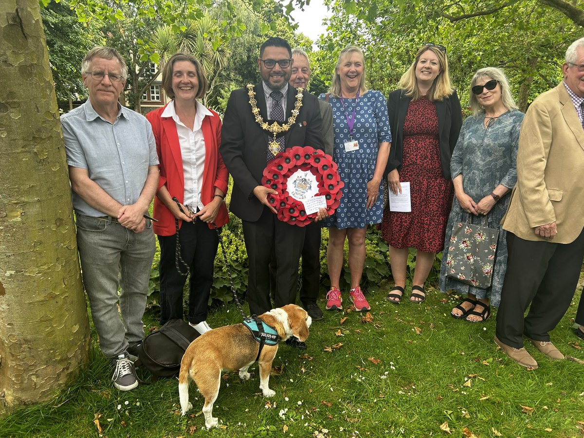 BeccyCooper4Lab's tweet photo. A lovely service this morning in Beach House Park in Worthing held to commemorate the 108th Anniversary of the Battle of the Boar’s Head.

Also known as ‘the day that Sussex died’ - we shall always remember those local soldiers who lost their lives during the battle. https://t.co/5PdcbpRSQS
