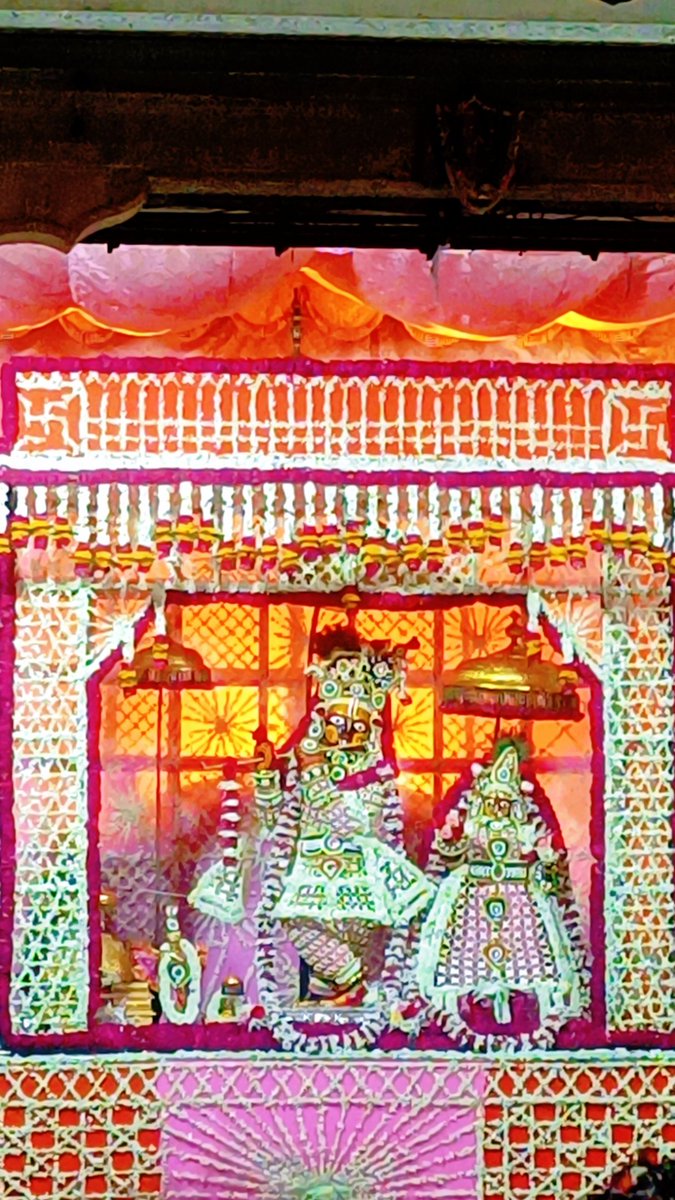 rvppf's tweet image. 🔸 राजधनी जयपुर के आराध्य श्री गोविंद देव जी महाराज के दर्शन.

#GovindDevJi #Jaipur #Rajasthan
