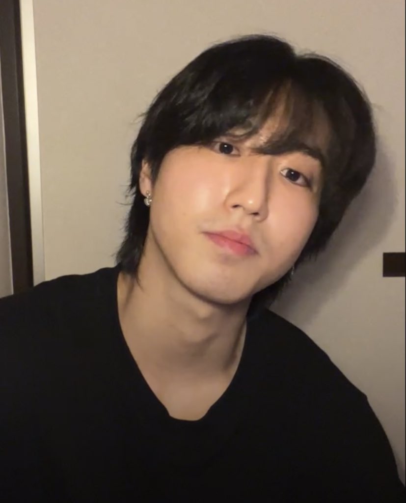 han jisung 💬 tweet media