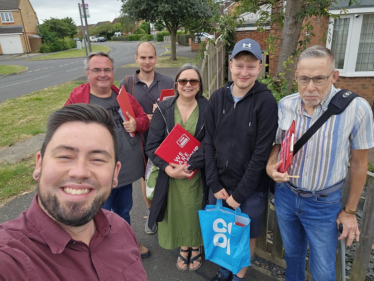 Clocking a little earlier than usual in advance of the ⚽️

Reflecting on the campaign - it's been the most amazing, humbling experience being your Labour candidate.

Remember though, change will only come if you vote for it, so go out this Thursday 4th July and vote Labour.