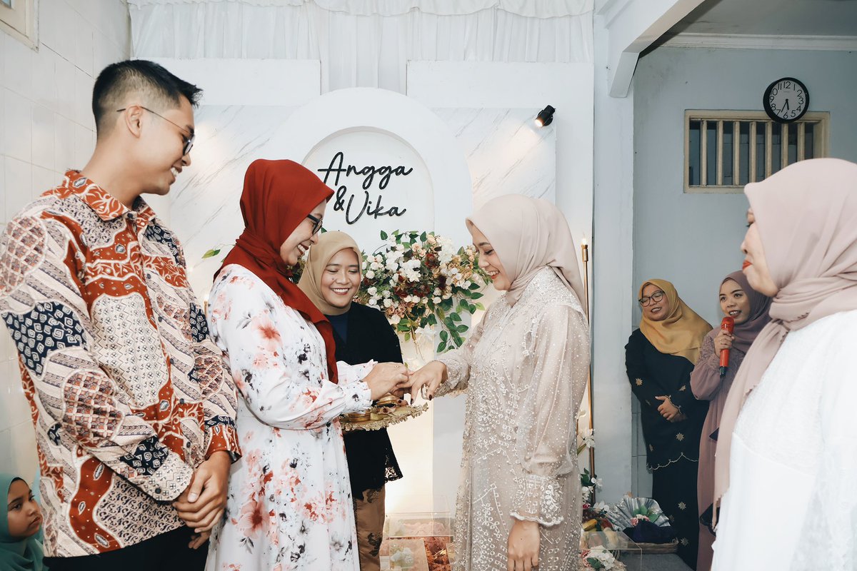 vikaelmiatin's tweet photo. Alhamdulillah, masih ada satu drama degdegan yang harus dilewati 😋 https://t.co/UU5uEiHwGF