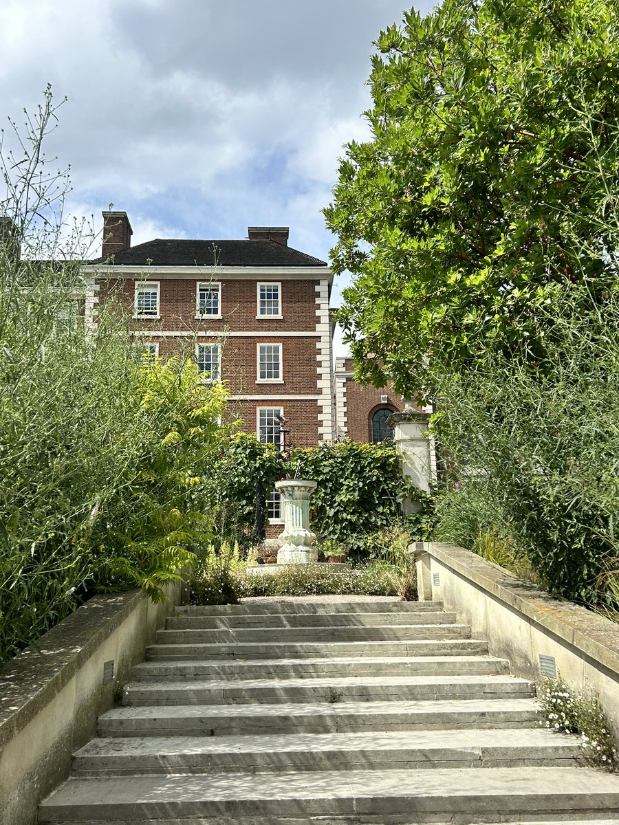 James Lee (@jamessflee) on Twitter photo What a glorious day at the Temple Big Picnic <a href="/TheInnerTemple/">The Inner Temple</a>!
Lovely to host many family members including <a href="/paradoxbridge/">Simon Lee</a> <a href="/ppatricialee/">Patricia Lee</a>! And to see so many colleagues and their kids!
Thanks to all involved in organising, esp for the catering and face-painting and balloon-animals What a glorious day at the Temple Big Picnic <a href="/TheInnerTemple/">The Inner Temple</a>!
Lovely to host many family members including <a href="/paradoxbridge/">Simon Lee</a> <a href="/ppatricialee/">Patricia Lee</a>! And to see so many colleagues and their kids!
Thanks to all involved in organising, esp for the catering and face-painting and balloon-animals