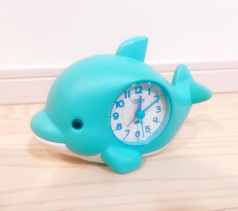 RPのイルカの目覚まし時計…！
10年前くらい前にもらって今も使ってる….！😂
可愛くて好き！！