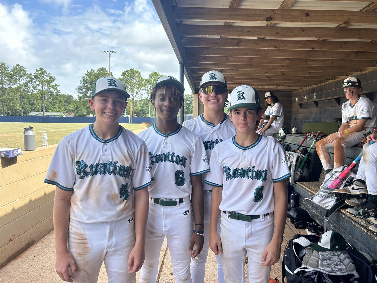 LAK Renegades 14U open up the tourney with a 11-1 W of the Cobras from Illinois!
These Fellas pitched it well!

Getting ready for Game 2 vs. RGV Stallions (Texas)