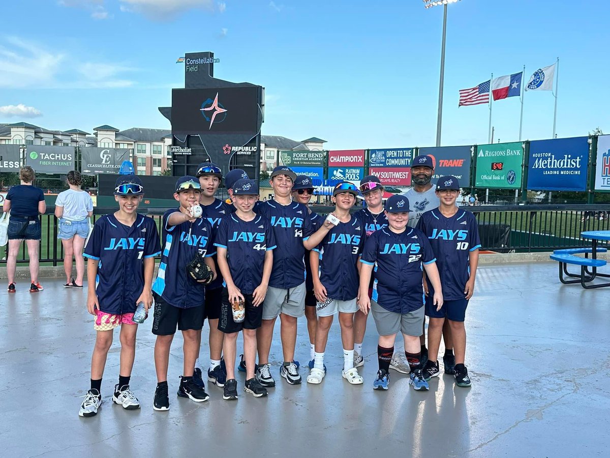 12u JAYS - Cullivan with a team outing out to the Sugarland Space Cowboys game 

Great Day to be a JAY 🐦

#opajays
#jaysbaseball
#onepercentacademy