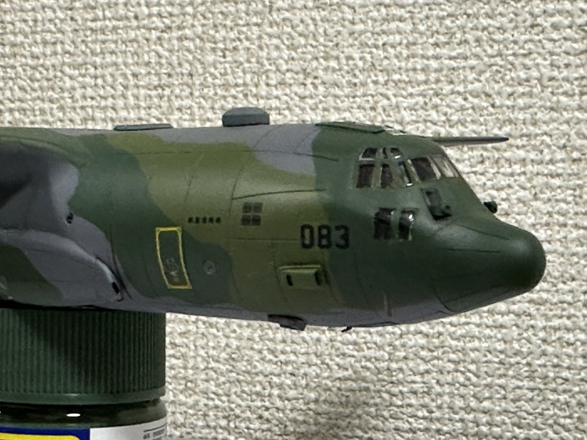 sez510's tweet photo. デカール貼り、クリア塗装完了です。
空中給油口はF-2のデカールを使用しました。インテークもいい感じです。
残りアンテナ類を仕上げます。6月完成できなかった…。7月こそ完成させるびょん！！
#144スケモ https://t.co/QKcTL174iy