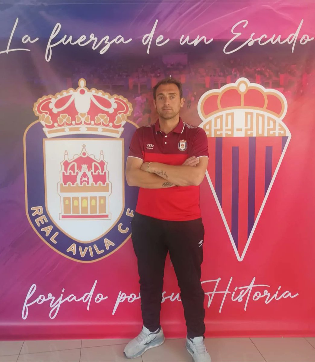 RealAvilaCF's tweet photo. ♥️💙 Nuestros coordinadores de cantera, Borja Martín 'Cole' y Jesús Velayos, dirigirán la próxima temporada al Infantil B.
⚽ ¡A por otro buen año!
#CanteraEncarnada 🐣 https://t.co/LJY1Oz1sBt