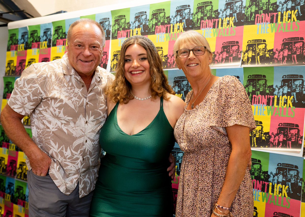 ellmayg's tweet photo. saw my face on a cinema screen for the first time and just got some pics back honestly lovely moment with lovely people (whom i don't have on Twitter) but follow them on Instagram @ dontlickthewalls https://t.co/dJ8RhNL5lP