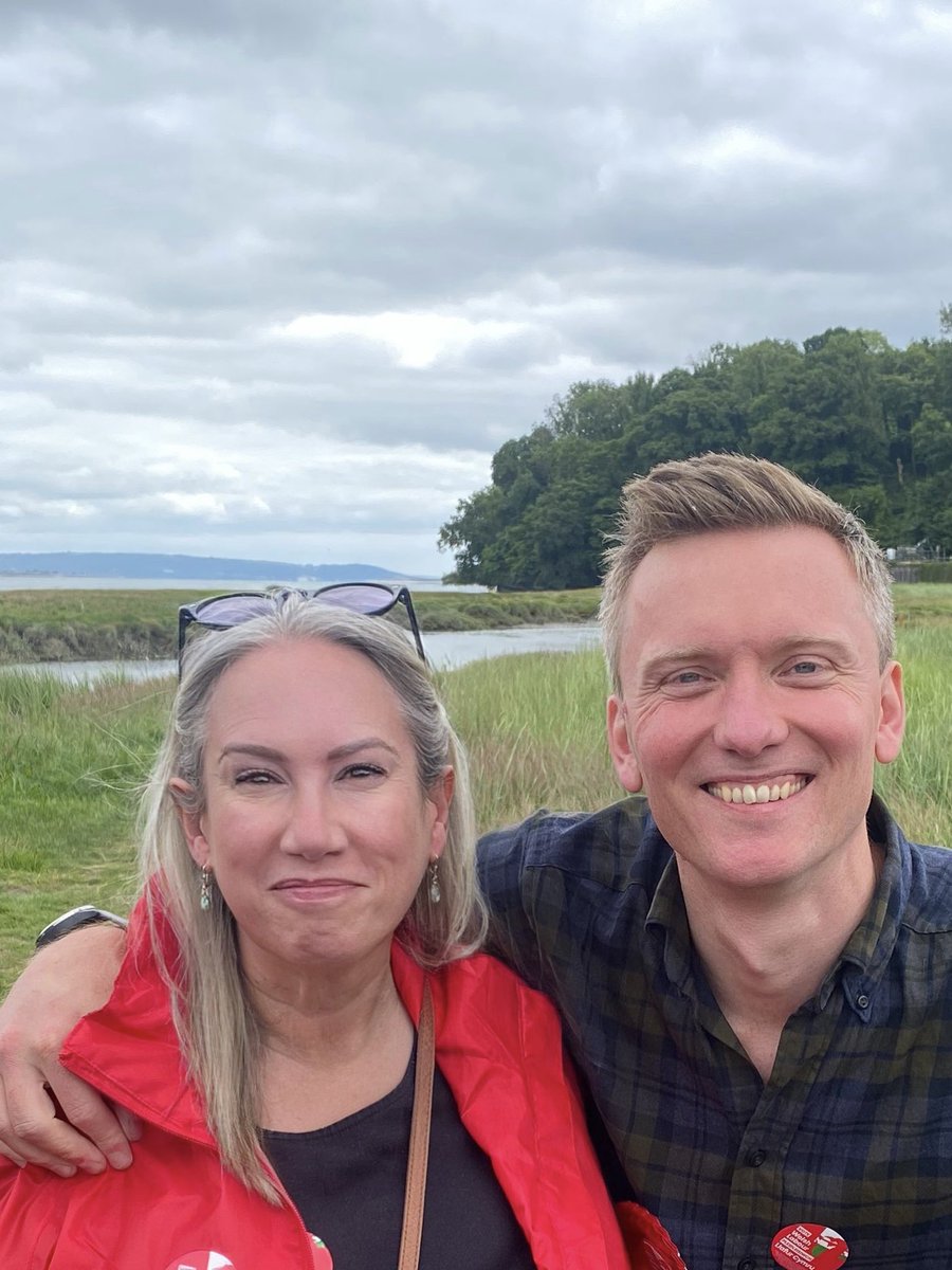 Look who I bumped into at Laugharne (one of the most beautiful places in Wales, where Dylan Thomas lived on and off for two decades) - <a href="/TorstenBell/">Torsten Bell</a>