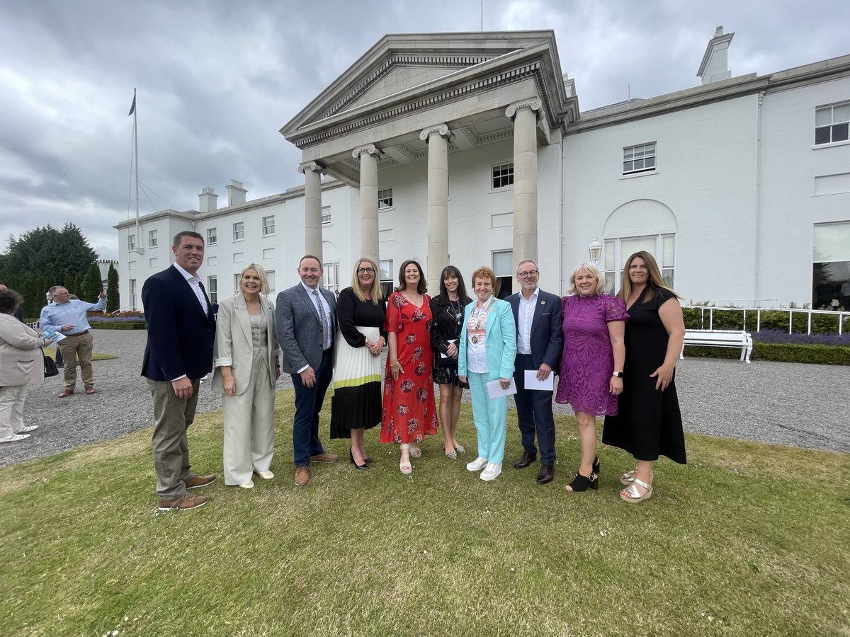mairemc99's tweet photo. Míle Buíochas ⁦@PresidentIRL⁩ for an amazing afternoon. So lovely to celebrate with ⁦@INTOnews⁩ ⁦@issu4u⁩ ⁦@mohammad_naeem2⁩ #betterinatradeunion https://t.co/c2XaLAxEFT