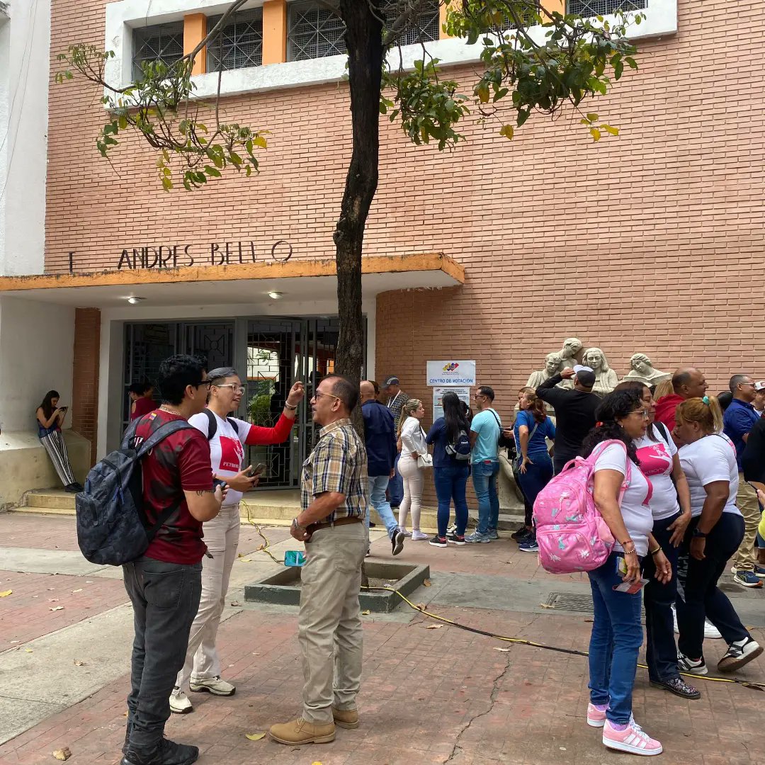 Instituto Venezolano de los Seguros Sociales tweet media