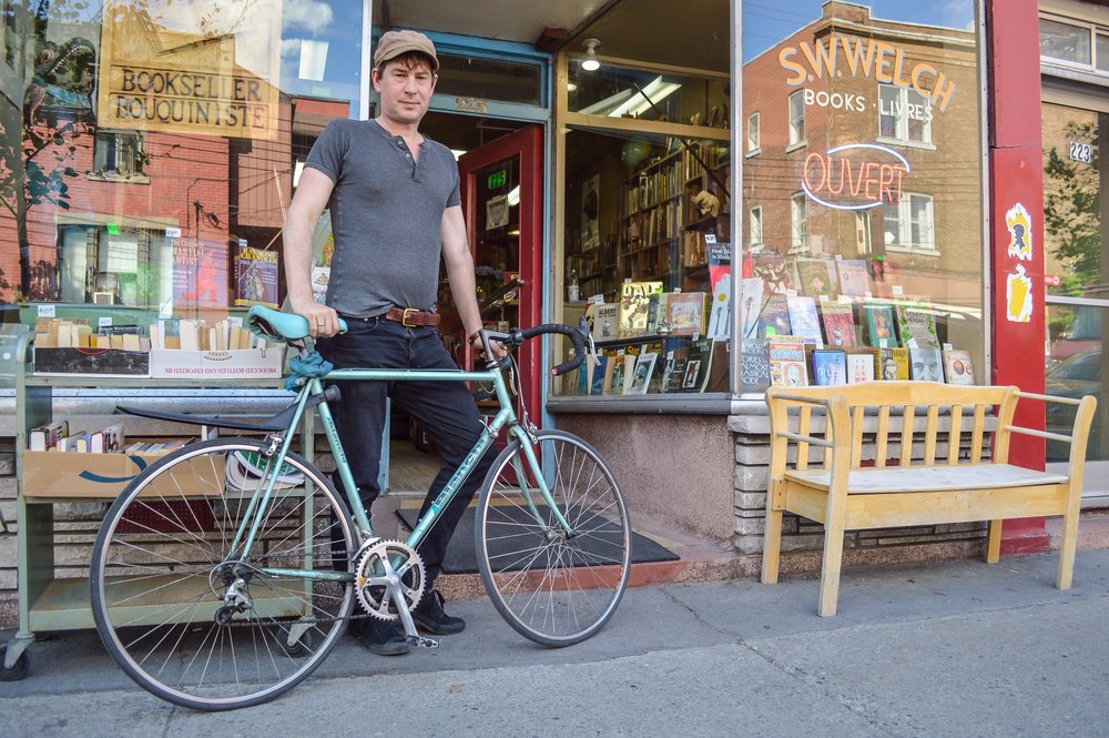 grescoe's tweet image. A couple of years ago, a man in his 70s looked at my bike skeptically. &quot;Why do your ride it?&quot; he asked.
 When I said &quot;saves money,&quot; &quot;doesn&apos;t pollute,&quot; he scoffed. 
But he agreed when he said it was good for my health. I forgot to tell him real reason: Joy.

🚲🧵