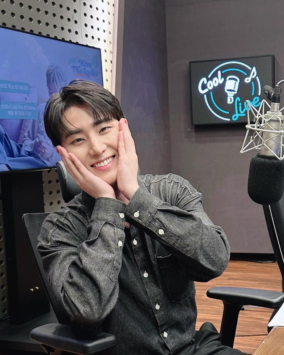 carpediemk1219d's tweet photo. 240630 #영케이 데키라

데키라 378장의 페이지 속
모든 장면을 함께 빛내주신✨
애청자 여러분 진심으로 감사드립니다🫶 https://t.co/D7fkgsCCT5