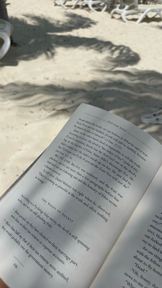 johnnyshannonn's tweet photo. vc perdeu a memória e acordou numa ilha deserta com o/a protagonista do último livro que vc leu, isso te assusta ou te conforta? https://t.co/6DthzBKyRM