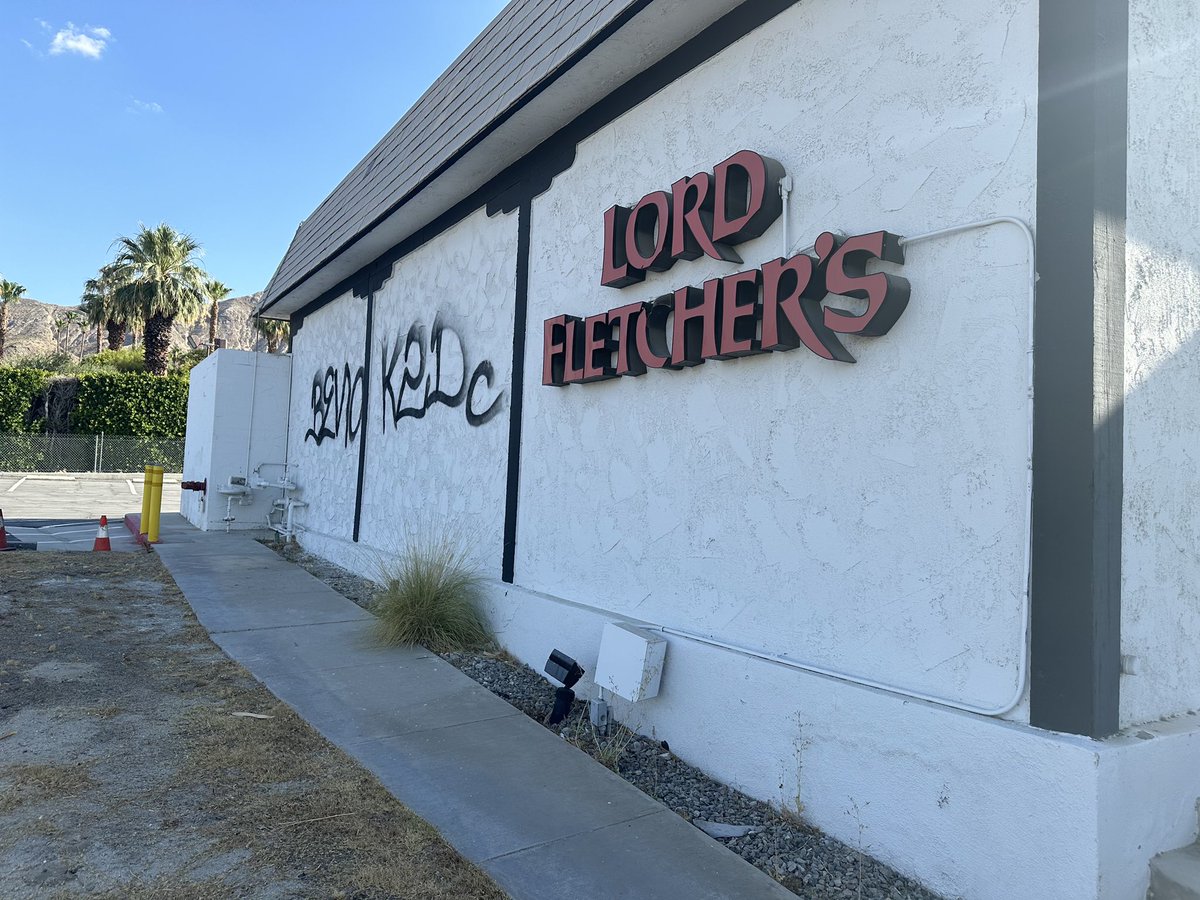 Rancho Mirage City Council:  Code Compliance doing great but we need Graffiti Removal Hotline for residents to report incidents that mar our city. Public Safety is Job #1!

#ranchomirage #wayneforranchomirage #publicsafetyisjob1 #lordfletchers #communitycharacter #graffitihotline