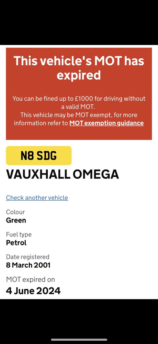 Hi <a href="/bedspolice/">Bedfordshire Police</a>, saw this numpty driving like a spanner this morning, long story short, the car has no MOT. Please go pay the driver a lovely little visit! 👍