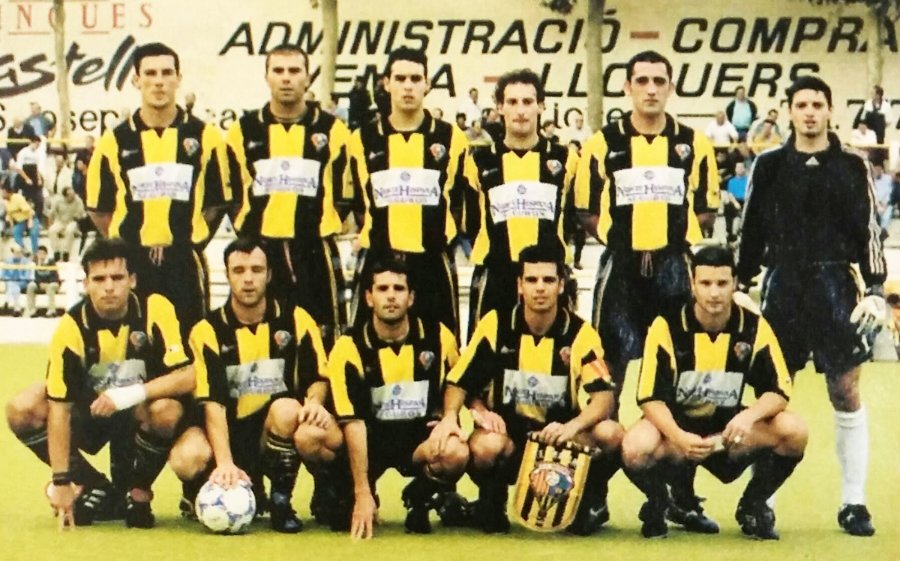 [RECORDS-281] 📚 “2001, odissea a la 2a B” del <a href="/ce_mataro/">CE Mataró</a>, en el seu debut a la categoria de bronze estatal.
⚽️ <a href="/esportmataro/">Esports Mataró</a> <a href="/Carrer_9/">Carrer 9</a> <a href="/EsportiuMaresme/">Esportiu Maresme</a> <a href="/tvmataro/">tvmataró</a> <a href="/MiquelSolaSuris/">Miquel Sola Suris 🎗 //*//</a> <a href="/jmspa/">Josep Maria Spà</a> <a href="/eixamgrocinegre/">Eixam groc-i-negre.</a> <a href="/futbolcatpedia/">futbolcatpedia</a> <a href="/Joaquimtf/">Quim Torres</a> 
➡️ ilurosport.cat/records/2001-o…