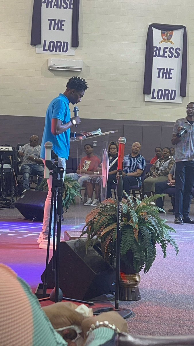 matthew21evans's tweet photo. Today was a very special day for me, I was given the opportunity to speak a sermon in front of my church. Even though this isn’t football related, I feel like it’s still a blessing to be able to be called up to do this. More than an athlete! #GodsPlan https://t.co/X2kHJIhWnJ