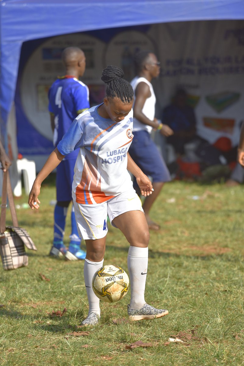 corporates256's tweet photo. Nurse Nalubenga Merry from @LubagaHospital showcasing her other abilities away from administering medications and treatments.
#NetworkingThroughSports
#JuneOuting https://t.co/HTZBle3Ekv