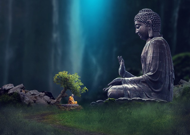 EnjoyLiving2024's tweet photo. 7. Cultivar la humildad, la gratitud y la vida simple.

8. Aprovechar cualquier oportunidad para estar cerca de los monjes con el fin de estudiarel camino.

9. Vivir una vida basada en las Cuatro Nobles Verdades.

10.Aprender a meditar para liberarse de penas y temores". https://t.co/ZiUqJk8UdI