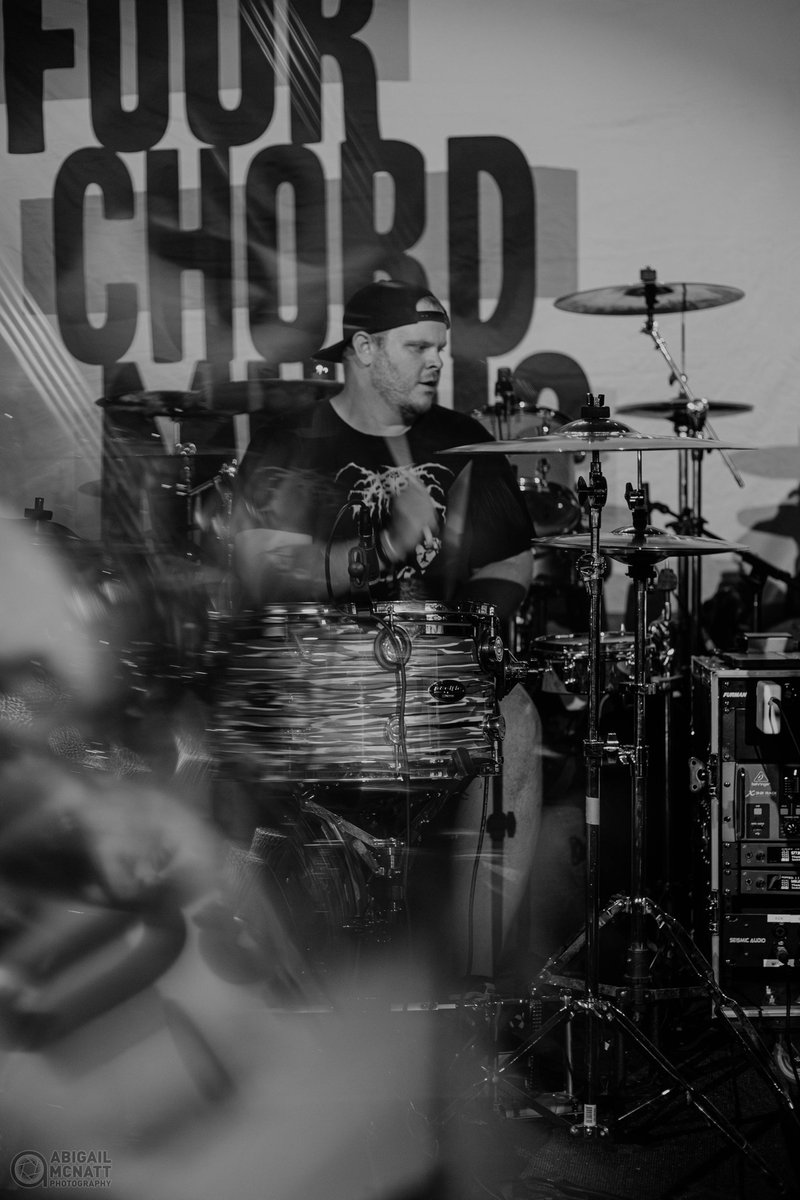 Midnight Lights || 6.21.24 || Preserving Underground 

📸 for <a href="/4chordmusicfest/">Four Chord Music Festival</a>/@druskyent

More photos at the link in my bio!
.
.
.
#fcmf10 #fcmf #fourchordmusicfestival #midnightlights #theemoband #408 #theredjumpsuitapparatus #livemusic #concertphotography