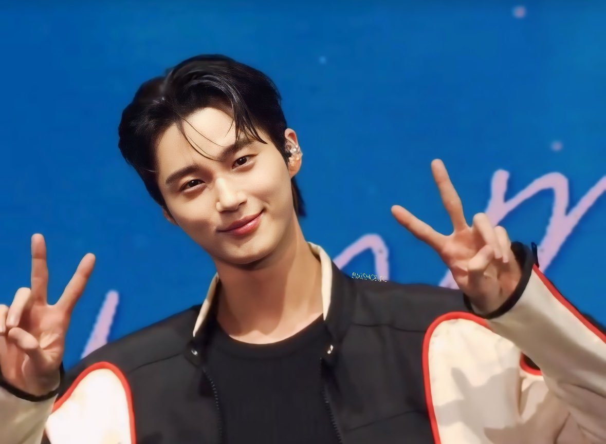 bws1031holic's tweet photo. #변우석 #ByeonWooSeok 
#ビョンウソク #邊佑錫 https://t.co/53qLYyWbW0