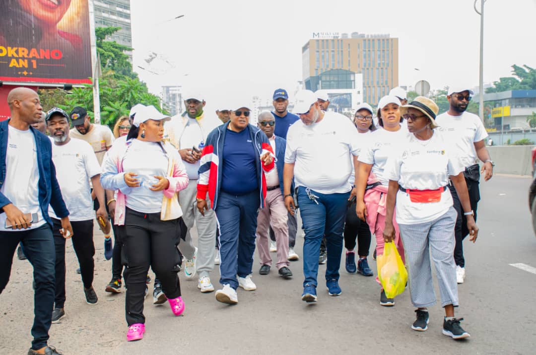 SGMinBudget's tweet photo. En marge des activités de la célébration de fête de l'indépendance, le Secrétaire Général général au budget était à la tête de la marche de santé organisée à l'intention des agents et cadres de l'administration centrale du ministère du budget https://t.co/VDoNdSaVjy