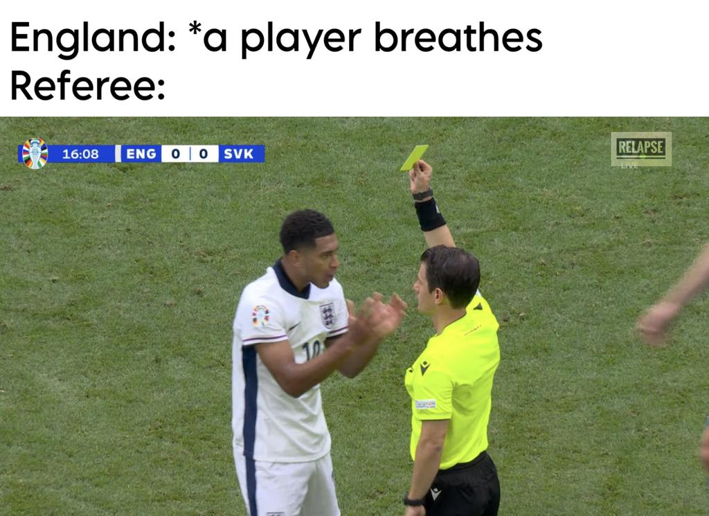 NabaTasnuva's tweet image. Within 17 minutes: 

#Guehi 🏴󠁧󠁢󠁥󠁮󠁧󠁿 
#Mainoo 🏴󠁧󠁢󠁥󠁮󠁧󠁿 
#Kucka 🇸🇰 
#Bellingham 🏴󠁧󠁢󠁥󠁮󠁧󠁿 

#England #Slovakia #football #EURO2024 #meme #referee 🤡