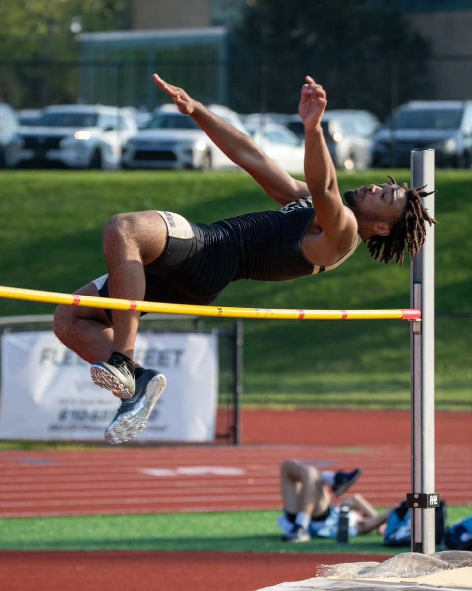 E3Princce's tweet photo. 🏅🏅🏅

#Blessed #Dare2bgreat #TeamDorsey #highjump #trackandfield #pastatechampionships #saints #locs #football #neumanngoretti #ngtrackandfield #atlanta #georgia #philadelphia #philly #goodvibes #chosenone #silentbeast #kendricklamar #countmeout #theynotlikeus https://t.co/Ww8yWbvWHP