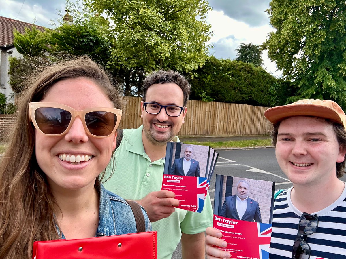 _MaggieBrowning's tweet photo. Great to be out in sunny Croydon South yesterday and today - lots of support for @BenJLTaylor and @UKLabour. Time for change! 🌹 https://t.co/yloymMH4eh