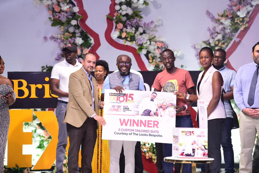 newvisionwire's tweet photo. 𝐈𝐭'𝐬 𝐭𝐢𝐦𝐞 𝐭𝐨 𝐰𝐢𝐧! 𝐋𝐨𝐭𝐬 𝐨𝐟 𝐩𝐫𝐢𝐳𝐞𝐬

Unless you are here physically, there is no word that can describe the emotions displayed by the winners when their names are called from the crowds. Exhilarating moments right here. Wow, just wow!

#VisionUpdates #BrideAndGroomExpo

📸 @kamiriam