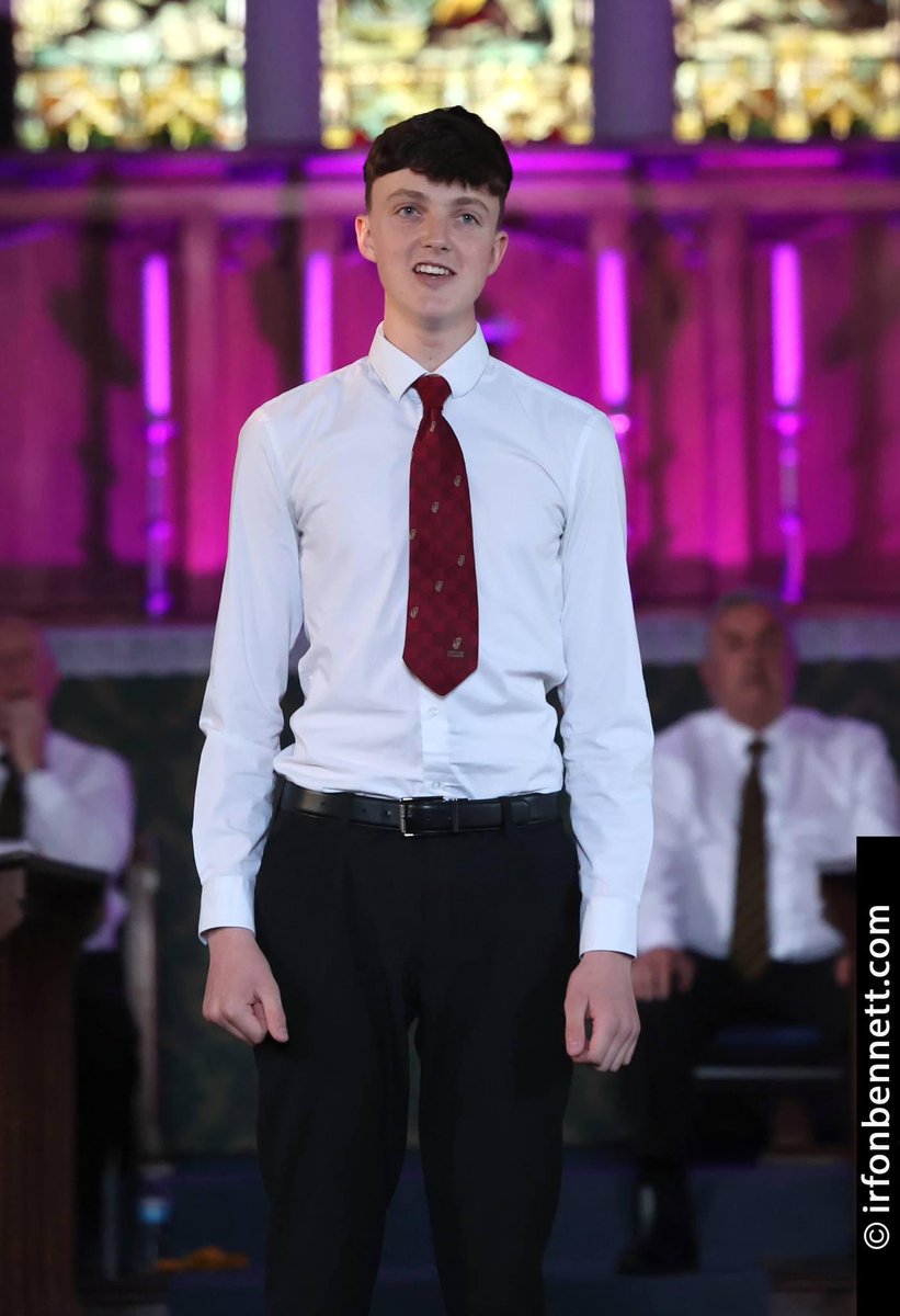 CerddPlasmawr's tweet photo. Diolch eto i Lefi, Reuben ac Hannah am ganu a chynrychioli Plasmawr yng nghyngerdd @CorMeibionTaf Nos Wener! 👏🎶 Perfformiadau hyfryd. Diolch i @BeefyBennett am y lluniau! 📸 https://t.co/zT90RAvsxS