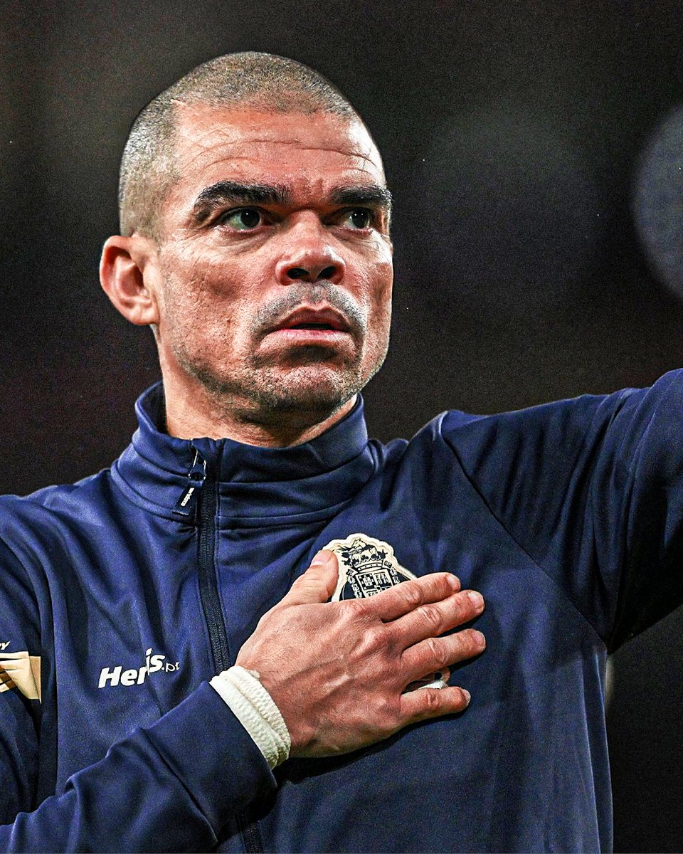 Hoje é o último dia do contrato de Pepe com o #FCPorto. Obrigado por tudo, Capitão! 💙

📸 <a href="/PortoReport/">PortoReport</a>