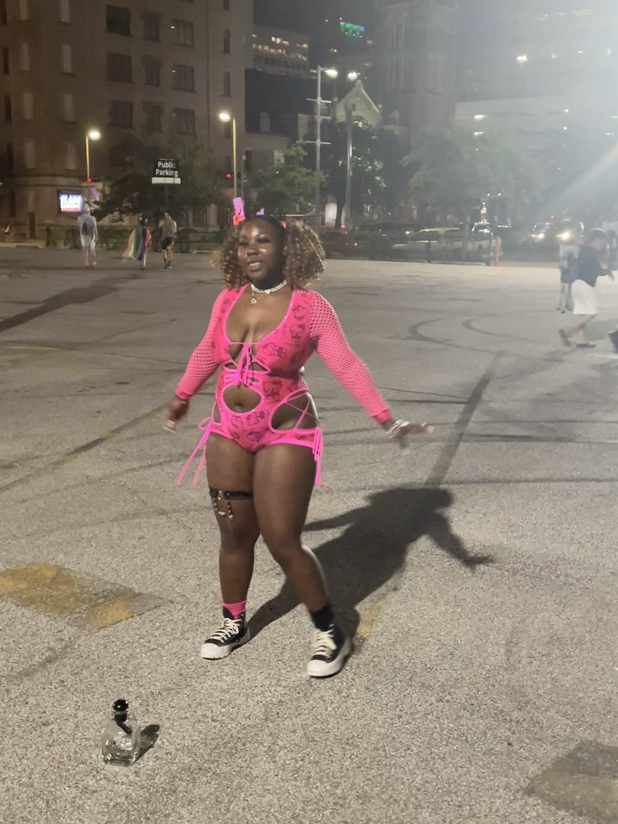 chipvlog's tweet image. The best looking slut on Bissnnet 💗
    Happy 23rd to me 🥳