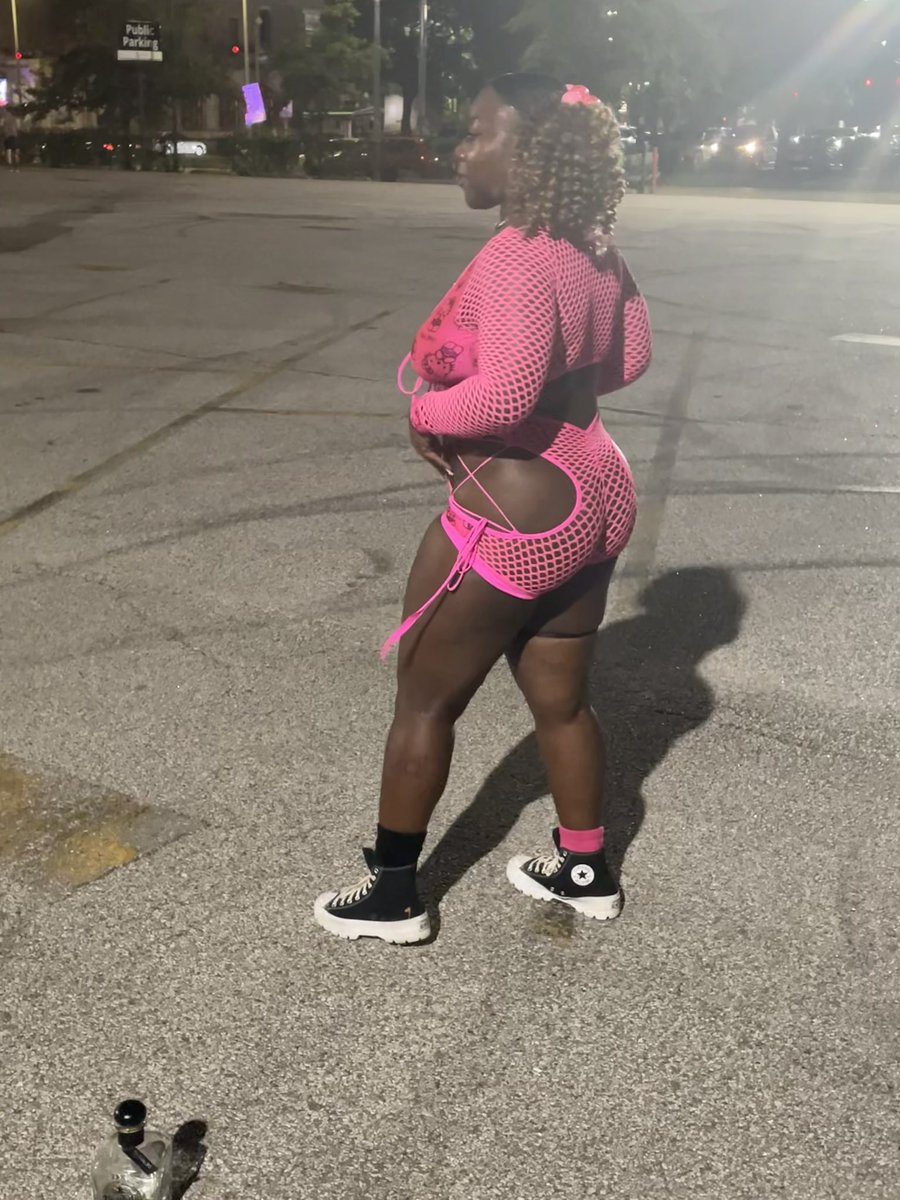 chipvlog's tweet image. The best looking slut on Bissnnet 💗
    Happy 23rd to me 🥳