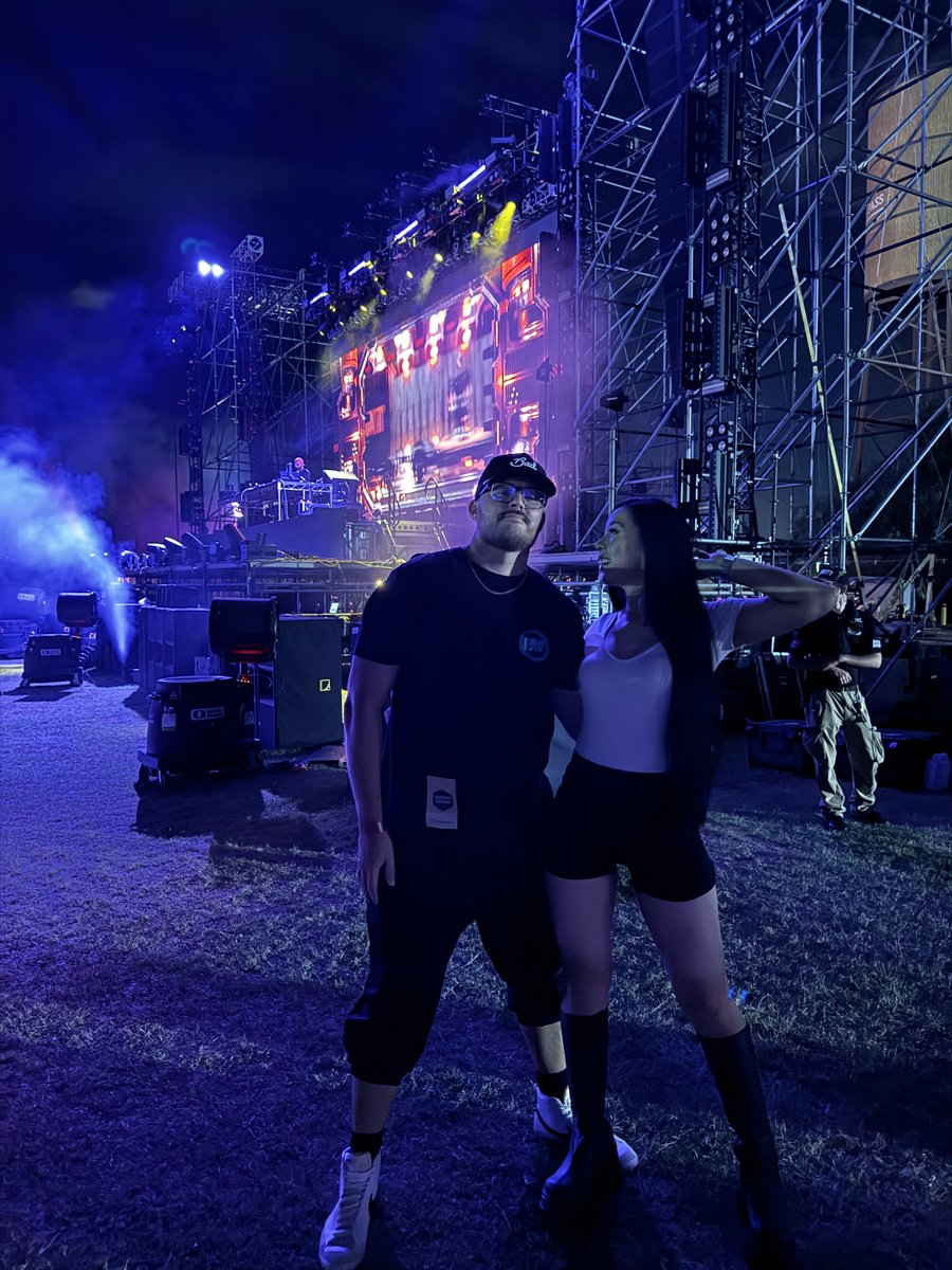 CoreyHosford's tweet photo. Beautiful weekend with Mrs.Hoss! Nothing but love for @ILLENIUM and @TwiitchCreative  for showing us such great hospitality. Now it’s our turn to return the favor at our next event / track day. See ya bois soon. https://t.co/ht2or3YLqg
