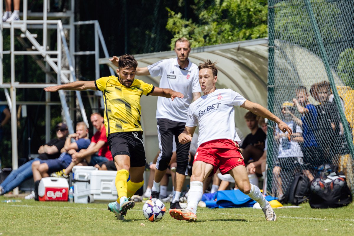 ⚽️ Primer gol de <a href="/GonzalezChuma/">chuma gonzalez</a> 🇪🇸 tras su reciente fichaje por el Wieczysta que derrotó en #pretemporada a un equipo de superior categoría, el ŁKS en Łódź por 1-2.

El sevillano marcó en la recta final dando el triunfo a los de Kraków